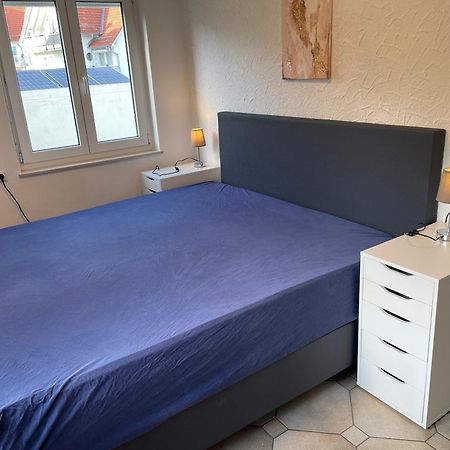 Gemütliche 3 Zimmer Wohnung mit großzügiger Terrasse im Grünen Reutlingen Exterior foto